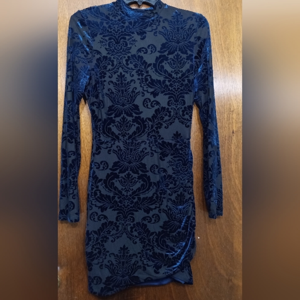 Elegant Blue Velvet Dress